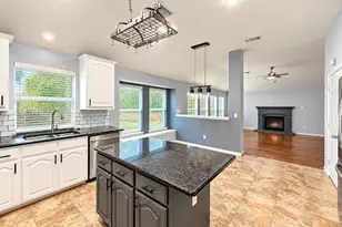 5805 Ozark Dr, Fort Worth, TX 76131 - Photo 9