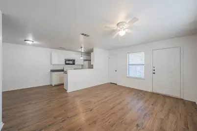8121 Doreen Avenue, Fort Worth, TX 76116 - Photo 5