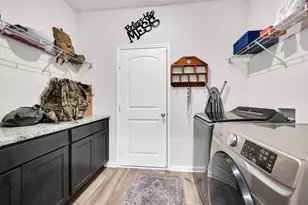 917 Clark Dr, Ferris, TX 75125 - Photo 11