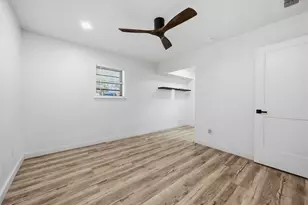 203 Evelyn St, DeSoto, TX 75115 - Photo 21