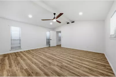 203 Evelyn Street, DeSoto, TX 75115 - Photo 13