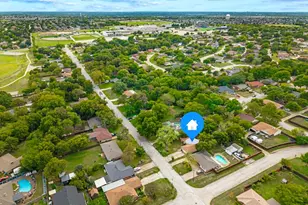 203 Evelyn St, DeSoto, TX 75115 - Photo 39