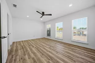 203 Evelyn St, DeSoto, TX 75115 - Photo 25