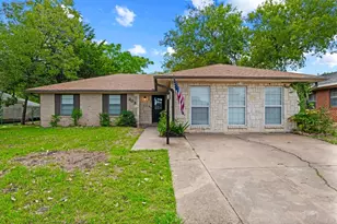 203 Evelyn St, DeSoto, TX 75115 - Photo 35