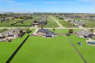 13176 Franklin Ln, Talty, TX 75126 - Photo 3