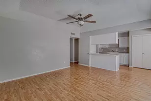 833 Springhill Dr, Burleson, TX 76028 - Photo 5
