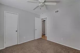833 Springhill Dr, Burleson, TX 76028 - Photo 15