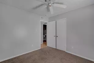 833 Springhill Dr, Burleson, TX 76028 - Photo 17
