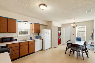 725 Chaparral Cir, Abilene, TX 79605 - Photo 9