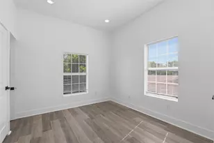 506 N Lancaster Ave, Dallas, TX 75203 - Photo 13