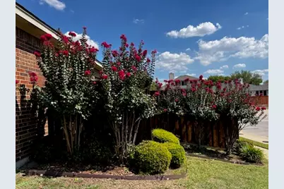 5000 Royal Burgess Drive, Fort Worth, TX 76135 - Photo 3