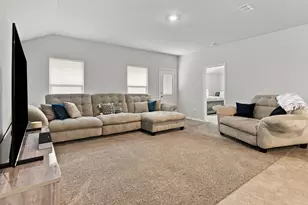 7933 Twin Frks Dr, Fort Worth, TX 76131 - Photo 13
