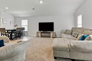 7933 Twin Frks Dr, Fort Worth, TX 76131 - Photo 15