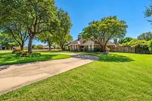 610 Shallow Creek Dr, Oak Leaf, TX 75154 - Photo 3