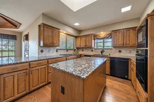 610 Shallow Creek Dr, Oak Leaf, TX 75154 - Photo 19