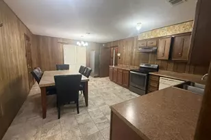 701 W 9th St, Clarksville, TX 75426 - Photo 3