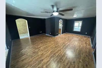438 Southern Oaks Drive, Lake Jackson, TX 77566 - Photo 13