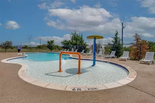 540 S Heights Dr, Crowley, TX 76036 - Photo 25