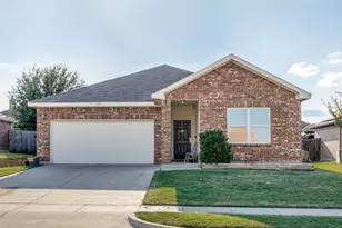 540 S Heights Dr, Crowley, TX 76036 - Photo 1