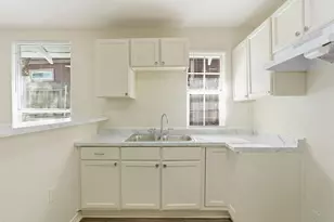 1419 E Waco Ave, Dallas, TX 75216 - Photo 11