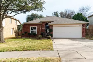 1105 Hillwood Dr, Saginaw, TX 76179 - Photo 1
