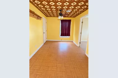 512 E Charles Street, Riesel, TX 76682 - Photo 7