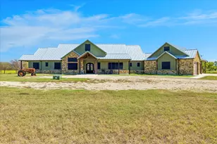 5921 Hawkeye Rd, Krum, TX 76249 - Photo 1