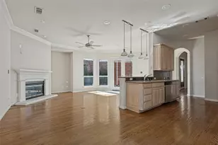 1014 Ricci Ct, Irving, TX 75062 - Photo 7