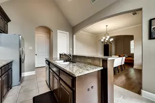 2501 Lady Viviane Ln, Lewisville, TX 75056 - Photo 7