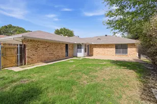 438 Blueridge Dr, Duncanville, TX 75137 - Photo 31