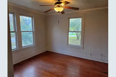 809 W 3rd Street, Clarksville, TX 75426 - Photo 3