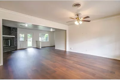 128 SE Robert Street, Burleson, TX 76028 - Photo 5