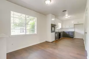 128 SE Robert St, Burleson, TX 76028 - Photo 11