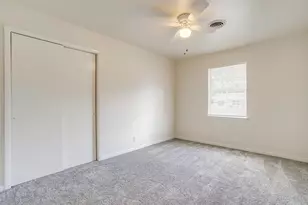 128 SE Robert St, Burleson, TX 76028 - Photo 17