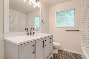 128 SE Robert St, Burleson, TX 76028 - Photo 15