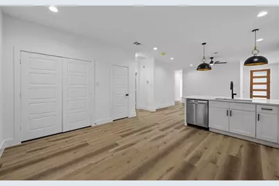 5424 Bourquin Street, Dallas, TX 75210 - Photo 9