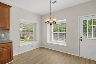 6408 Canyon Lake Dr, Dallas, TX 75249 - Photo 13