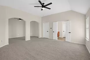 6408 Canyon Lake Dr, Dallas, TX 75249 - Photo 23