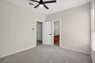 6408 Canyon Lake Dr, Dallas, TX 75249 - Photo 19