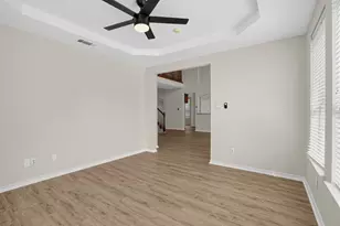 6408 Canyon Lake Dr, Dallas, TX 75249 - Photo 13