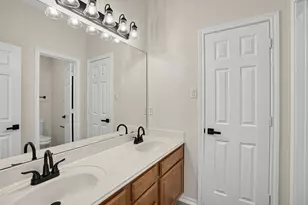 6408 Canyon Lake Dr, Dallas, TX 75249 - Photo 27