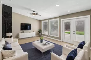 10711 Cromwell Dr, Dallas, TX 75229 - Photo 11