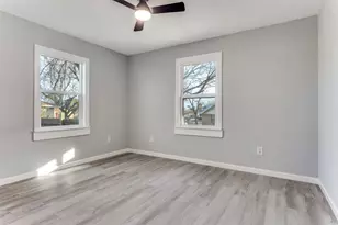804 Lively St, Bowie, TX 76230 - Photo 17