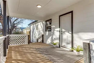 804 Lively St, Bowie, TX 76230 - Photo 21