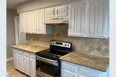 1825 Chisolm Trail, Lewisville, TX 75077 - Photo 3