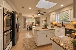 68 Legend Rd, Benbrook, TX 76132 - Photo 5