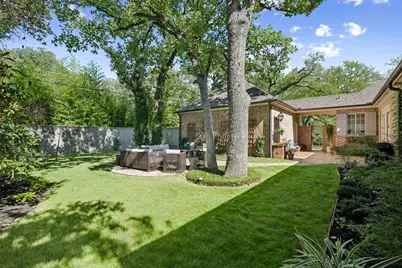 1225 Kelpie Court, Fort Worth, TX 76111 - Photo 35