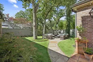 1225 Kelpie Ct, Fort Worth, TX 76111 - Photo 33