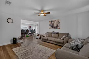 8642 Barclay St, Dallas, TX 75227 - Photo 3
