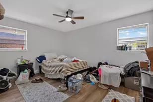 8642 Barclay St, Dallas, TX 75227 - Photo 9